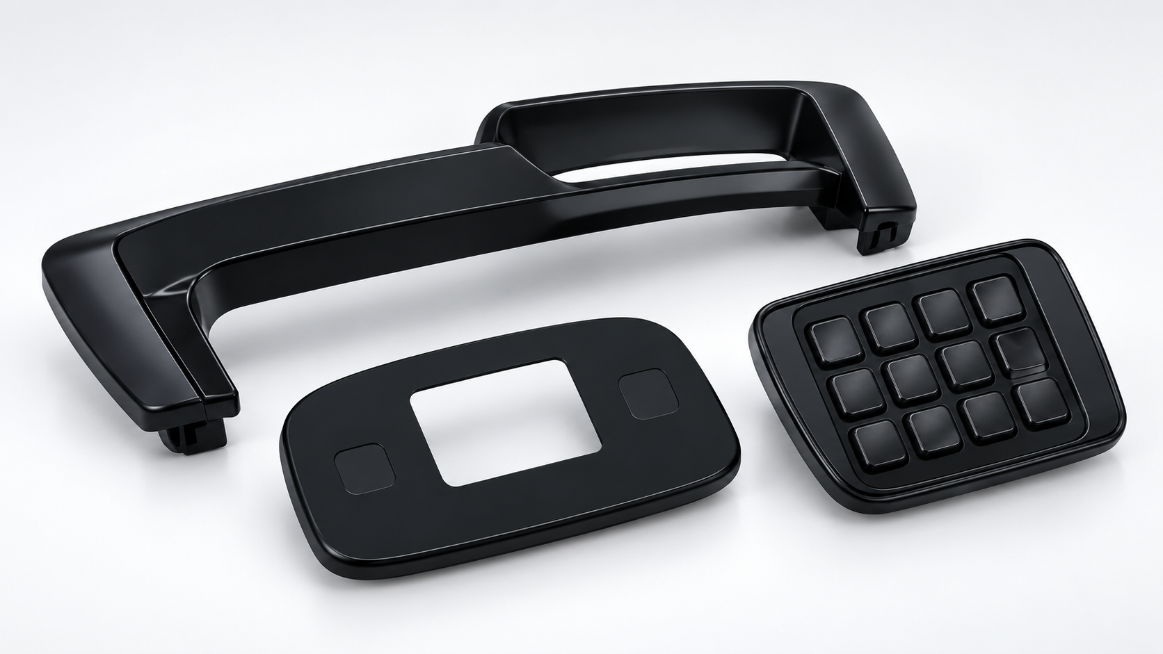 Decorated molded plastic interface components